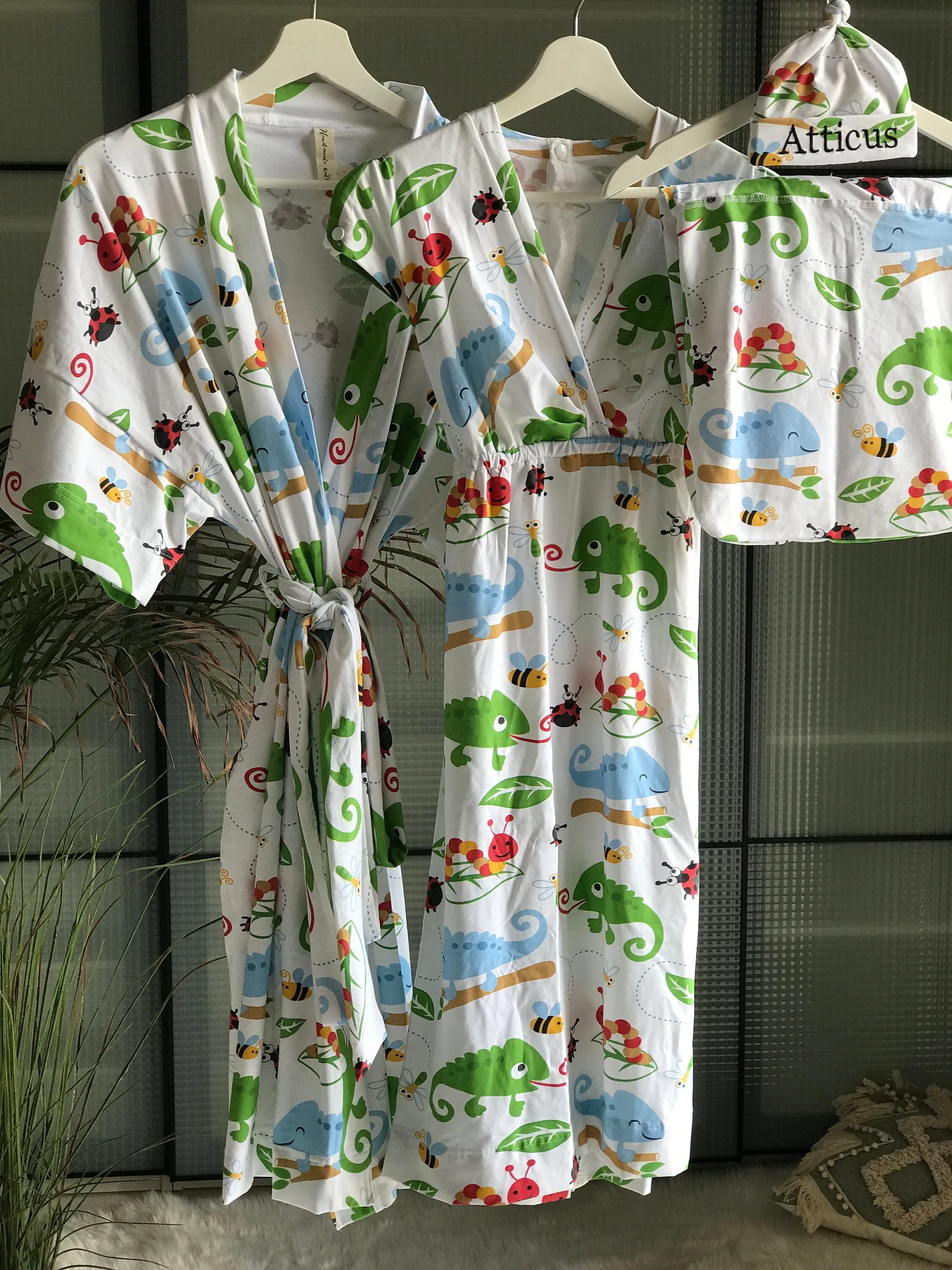 Dress for pregnancy, labor and delivery, breastfeeding, night time feeding, soft jersey cotton, flattering fit. Chameleon Lady bug. Baby boy