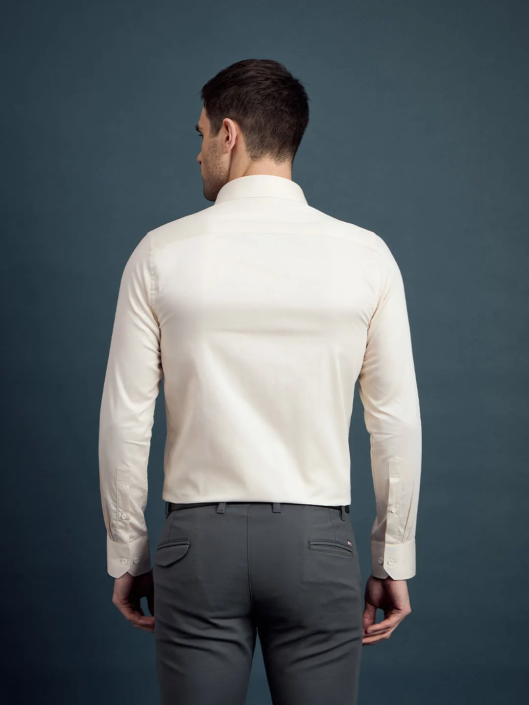 Men's Slim Fit  Solid Ivory Formal Shirt