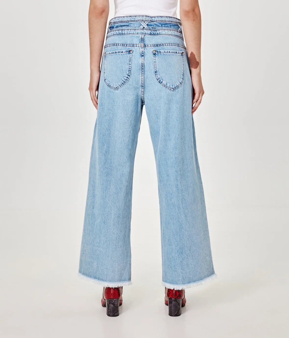 Pantalon jean durable à taille haute avec ceinture