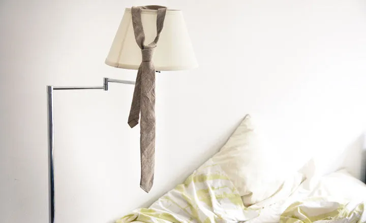 TEA-DYED LINEN TIE